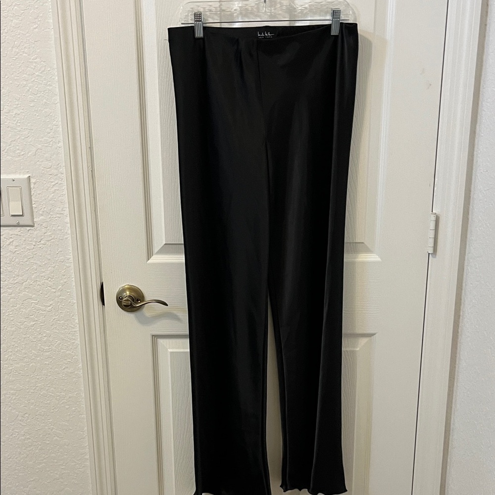 Nicole Miller Black Satin Pants
